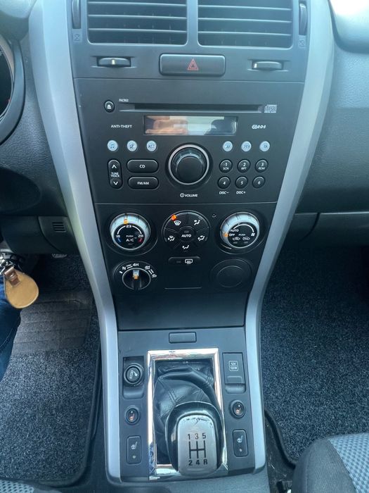 Suzuki Vitara 1,9 diesel 4x4 la buton