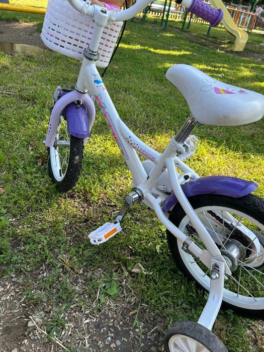 Bicicleta fetita 14" de  3-4ani