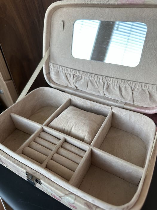 органайзер за бижута