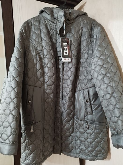 Куртка новая 54 размер