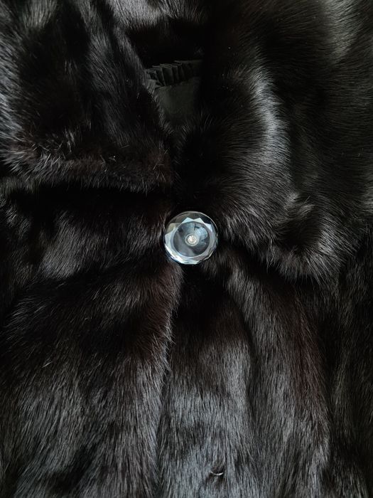 Продам: ШУБА норковая