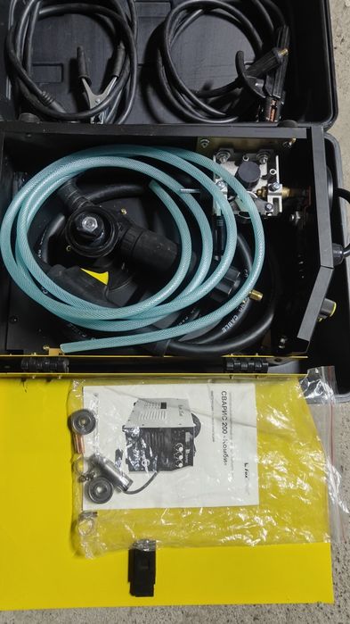 Сварочный аппарат, полуавтомат.