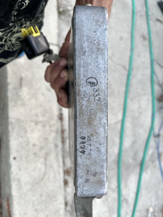 Продам запчасти на Мазду 323