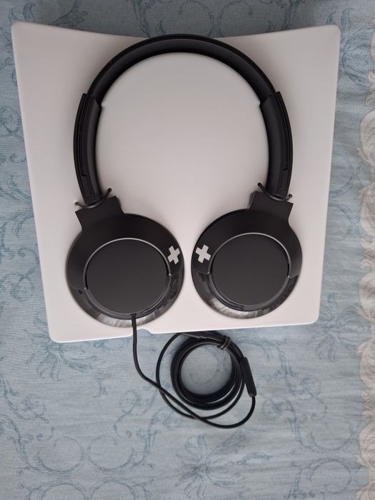 Căști Philips Bass+ On-Ear
