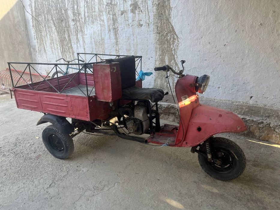 Мотороллер Муравей