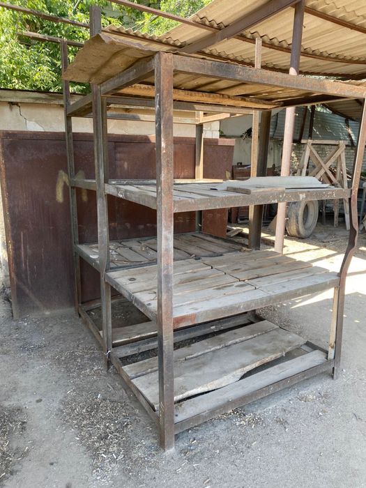 Стеллажи металлические