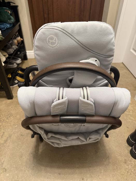 Cybex Eezy twist s2+