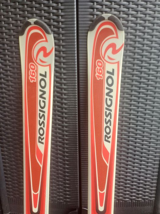 Schiuri alpine Rossignol Edge, lungime de 160 cm, bonus bețe!