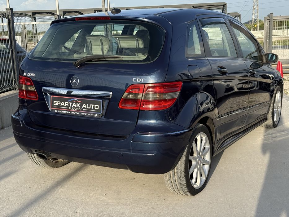 Mercedes-Benz B 200 CDI* 2010г* АВТОМАТИК* Топ Състояние* Сервизна Истрия