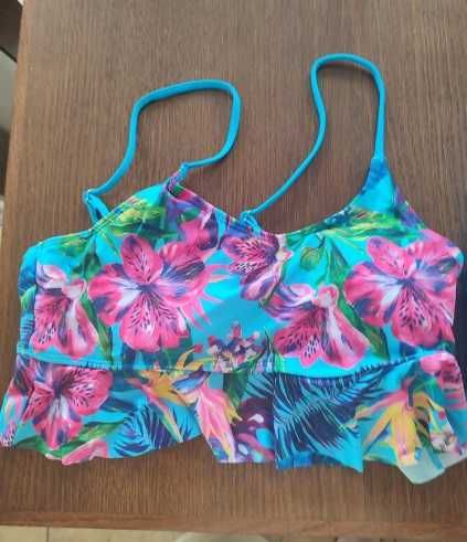 Бански костюм от две части, цвят скай блу, долнище боксерка