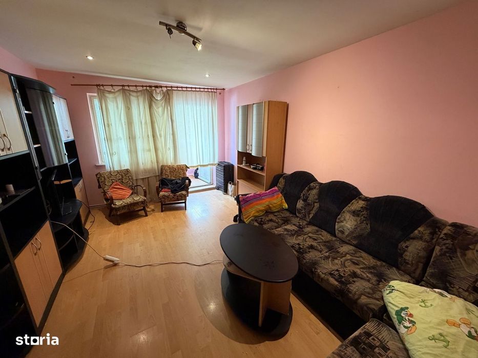 Apartament 2 camere, parter - zona Cetate