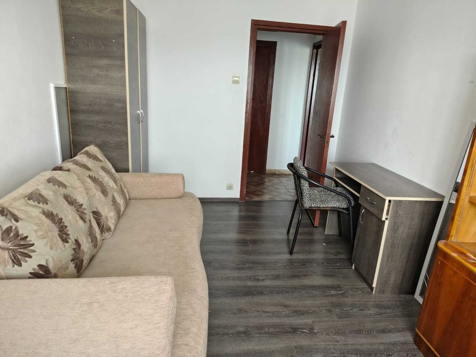 Inchiriez apartament