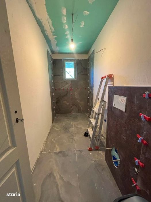 Casa D+P+M 7 camere, 313 mp utili,962 mp teren, Zona Ocolis