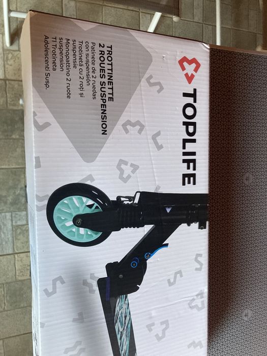 Trotineta copii pliabila, cu suspensie fata, noua, in cutie, neagra