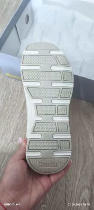 Дамски боти с пух