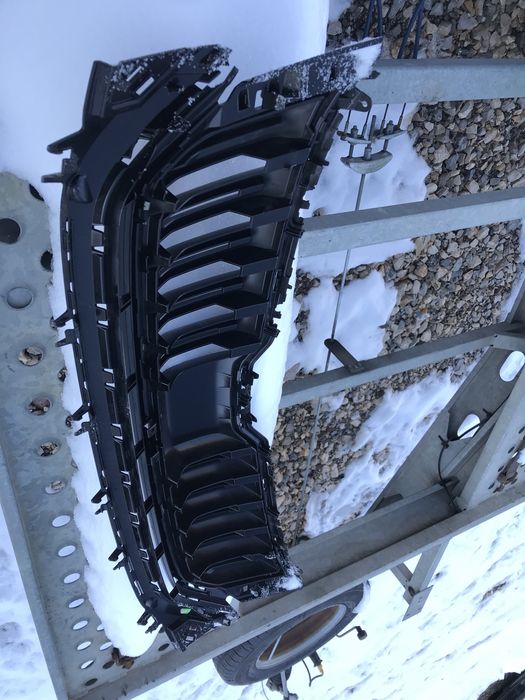 Оригинална решетка за Шкода Кодияк,Skoda Kodiaq