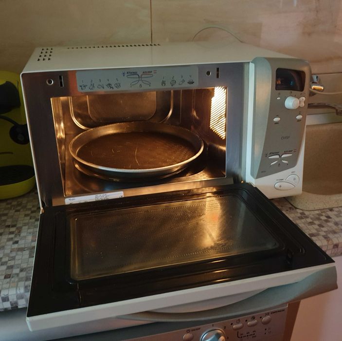 Cuptor cu microunde Wirlpool