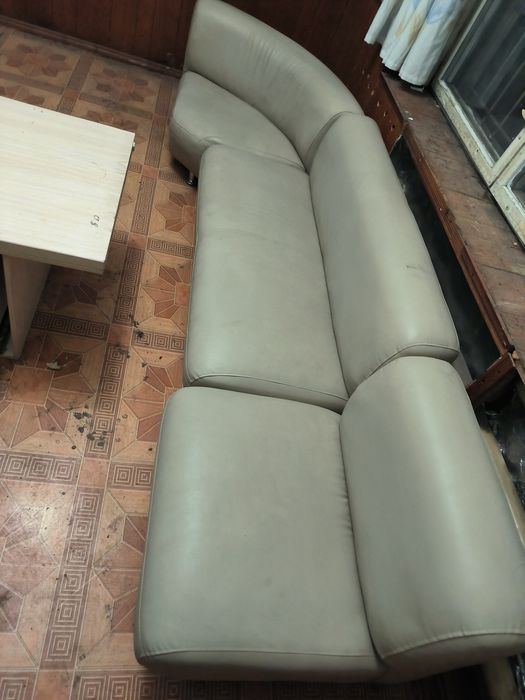 Офисные шкаф сотилади