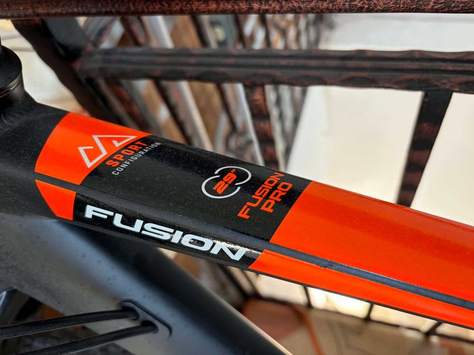 Bicicleta 29 CROSS FUSION PRO 12 speed  vand schimb PS5 PC Laptop etc