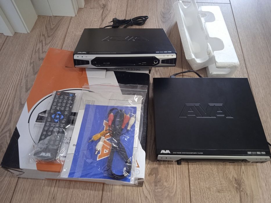 Продам портативный DVD плеер