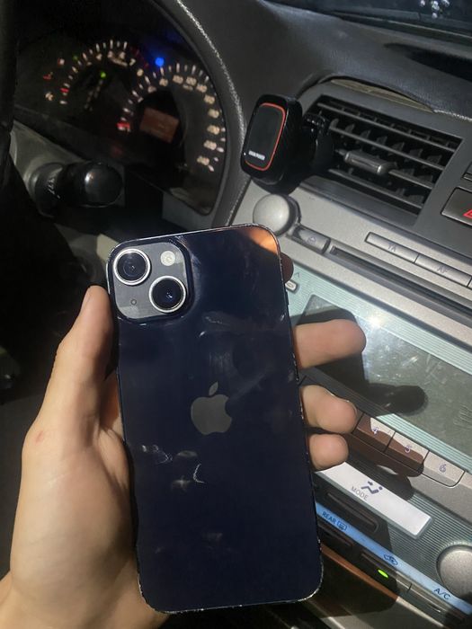 Айфон 14 в хорошем состояние