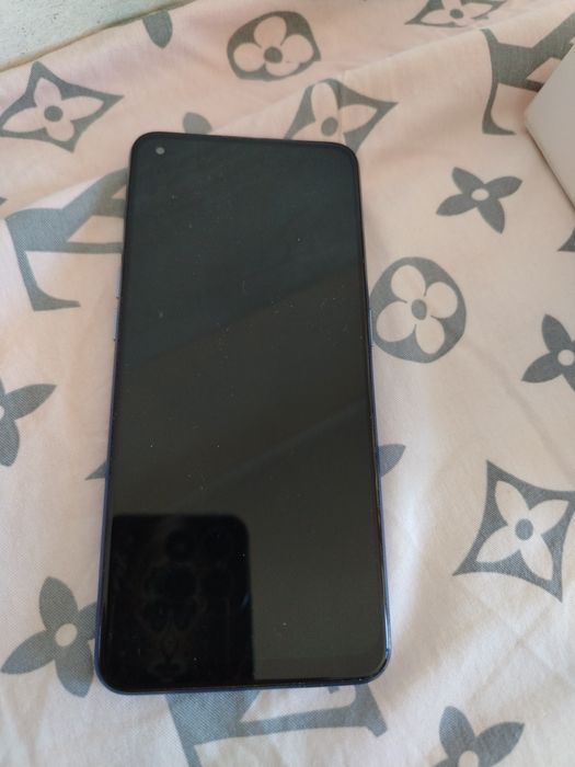 Oppo a5s 128 gb телефон