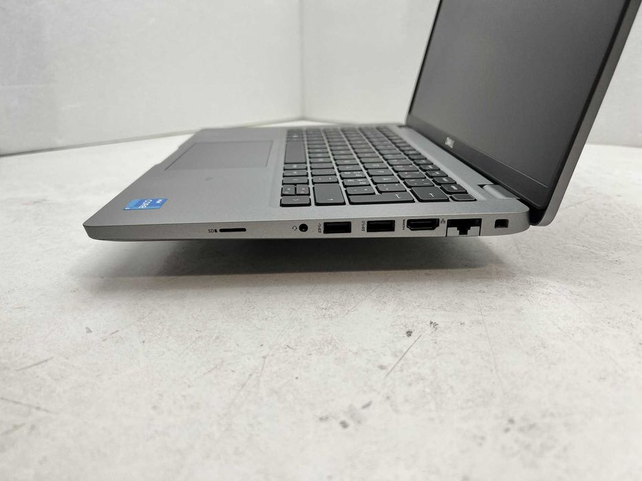 Реновиран лаптоп Dell Latitude 5420 i3-1125G4 16GB 510GB NVMe гаранция