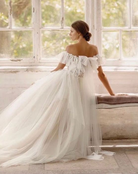 Rochie Mireasă , cu elemente deosebite