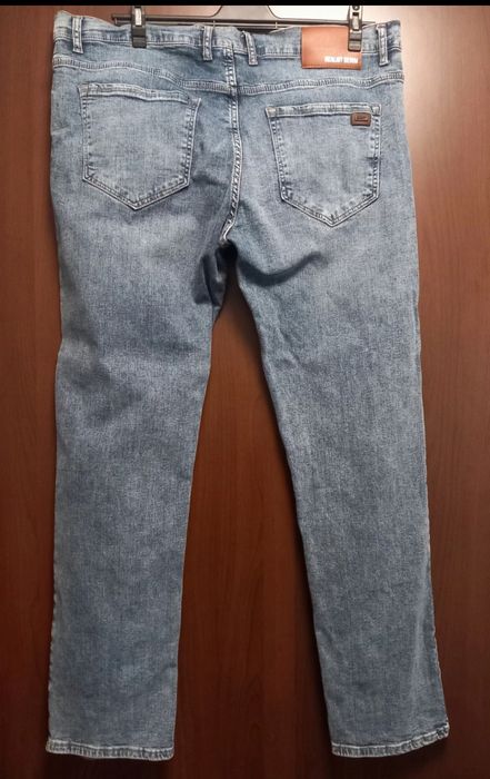 Blugi elasteci barbat