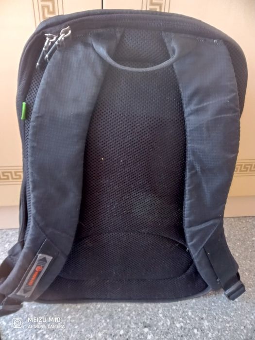 Продам школьные рюкзаки