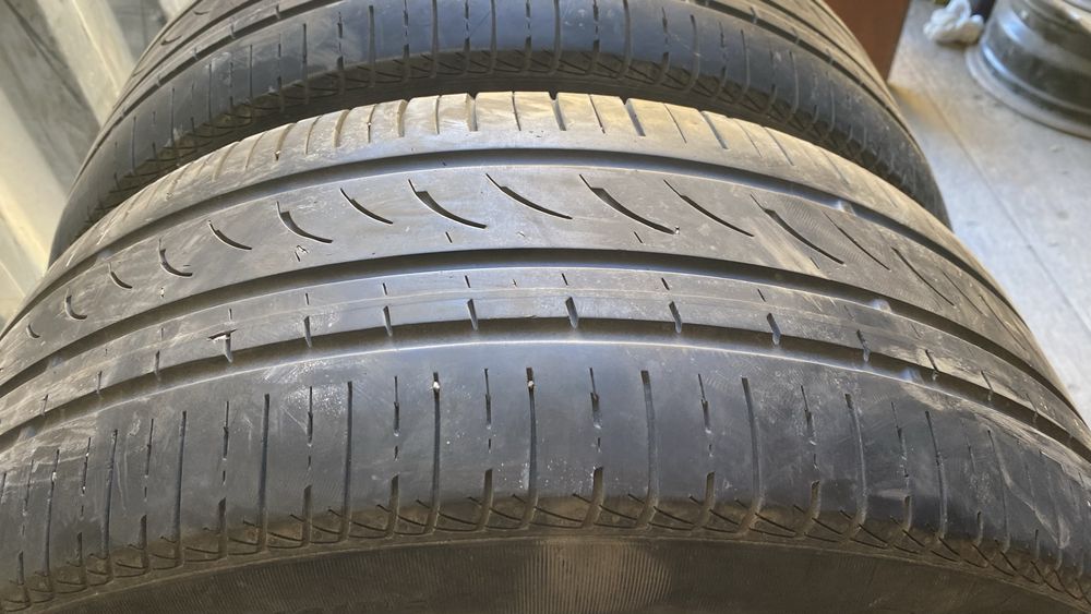 Шины Pirelli 215/55/17  2 шины