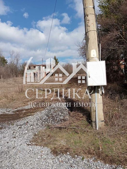 Продава се Парцел в с. Радуй, Област Перник - 844 кв.м за 32 €/кв.м - Снимка #1