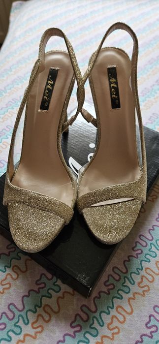 Sandale femei marimea 35