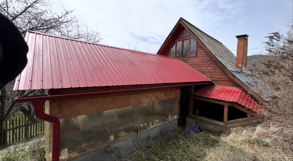 Teren intravilan + casa + cabana + teren Extravilan 1,4Hectare