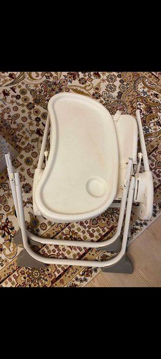 Продам детский стульчик для кормлении joie