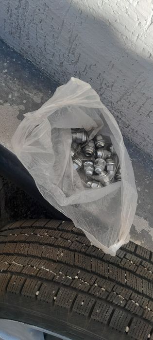 Продам резину  зима