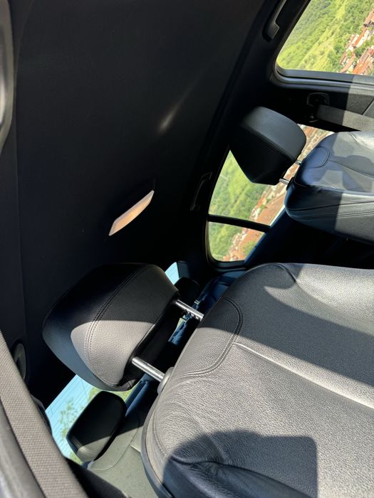 BMW F30 2.0D 2012г На Части