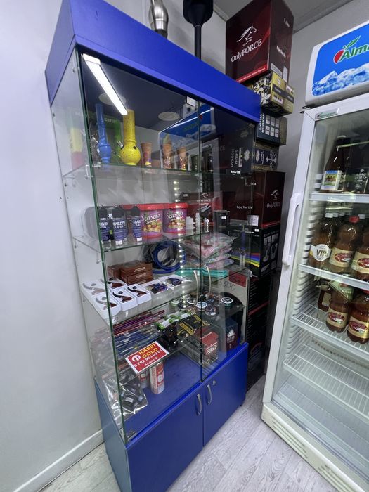 Витрины в отличном состояний!!! По 30к