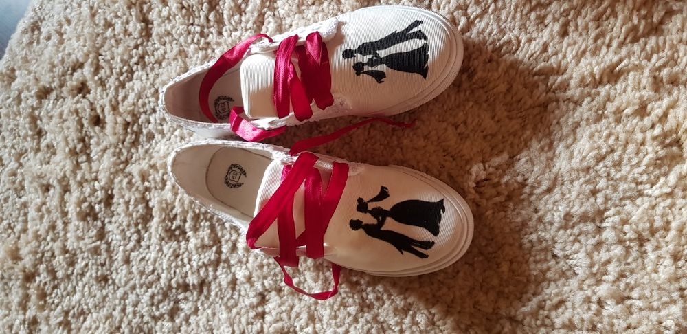 Teniși personalizati