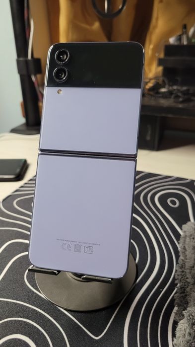 Samsung z flip 4