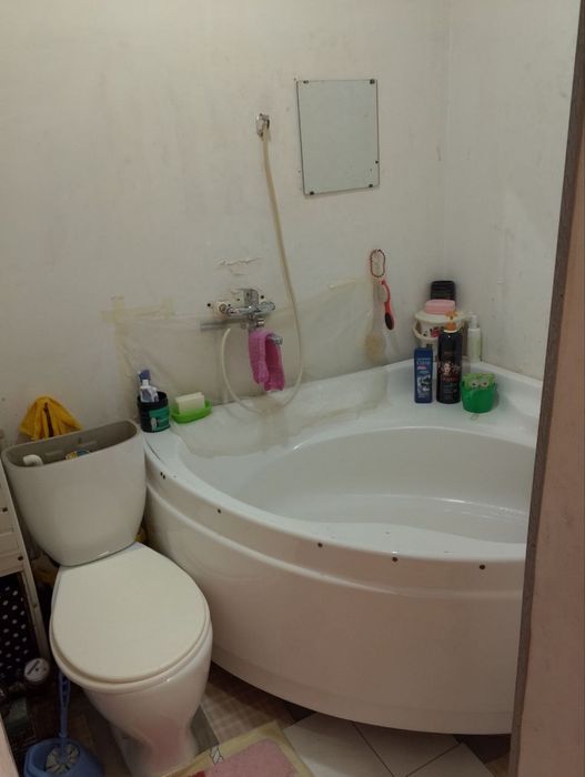 Uy sotiladi 23.000 $