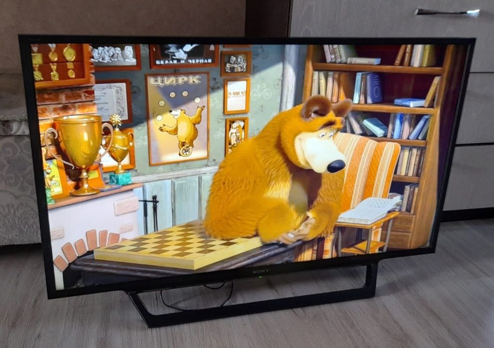Смарт телевизор Sony Bravia 106 см WiFi YouTube