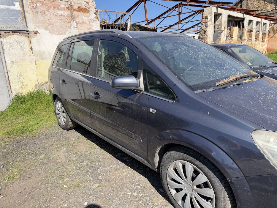 Опел зафира б на части opel zafira B na chasti