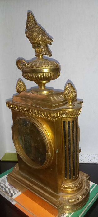 Продам антикварные часы