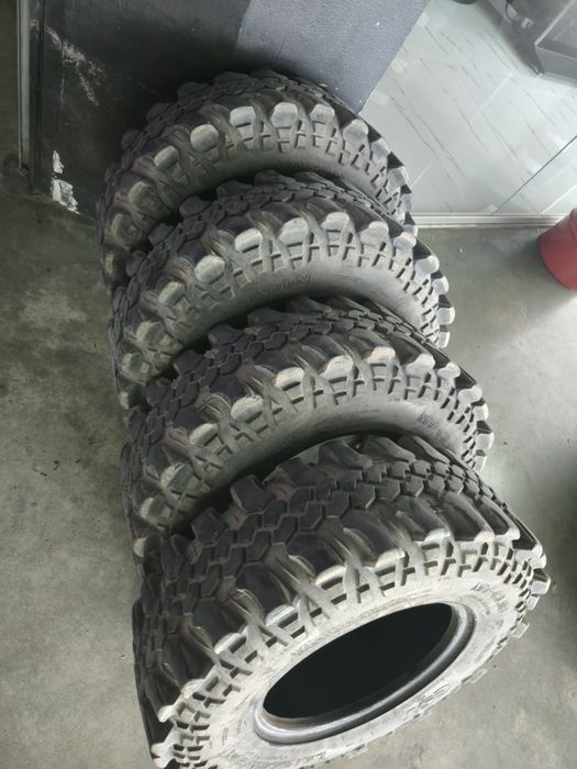 Vand Roți CST de 33 R16  pentru Off-road