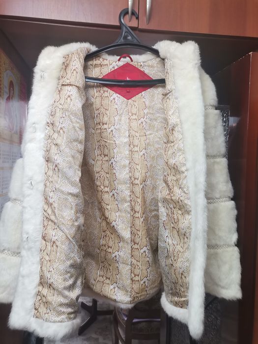 Продам искусственную шубу.