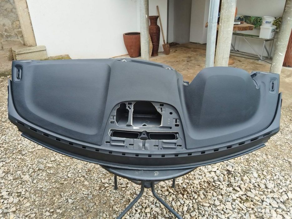 Табло Volvo XC40