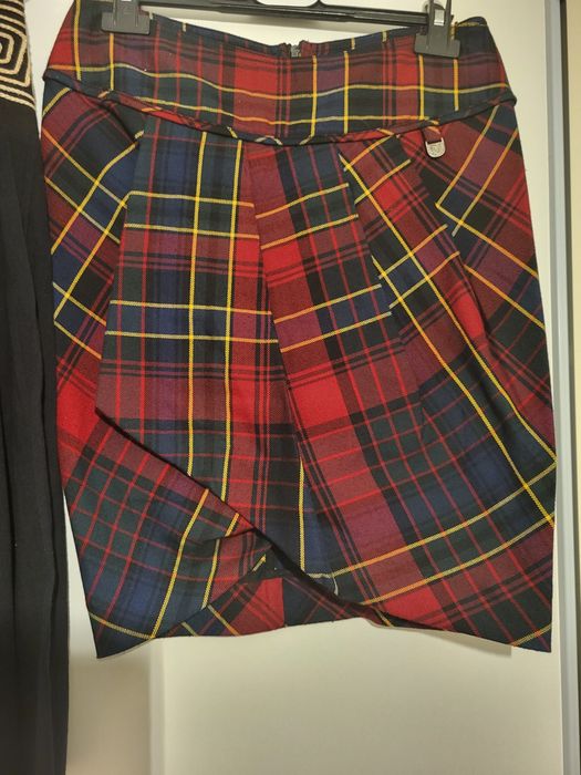 Fuste 100 lei  toate