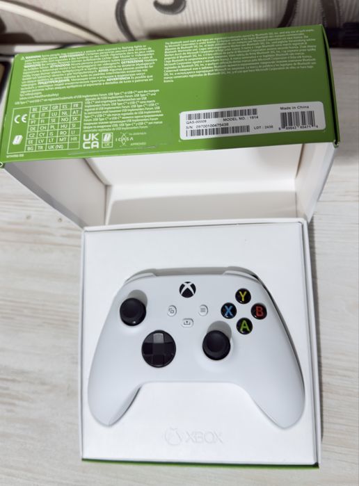 Xbox controller white