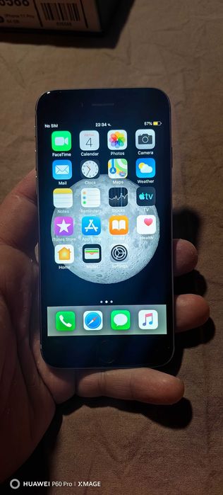 Продавам айфон 11про и 6s